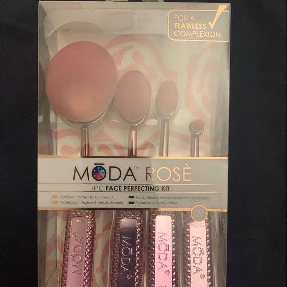MODA Face Brush Set - Picture 1 of 2